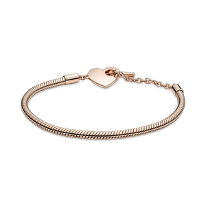Brazalete Pandora Moments Cadena De Serpiente Con Un Recubrimiento En Oro Rosa De 14K Con Cierre En T Y Corazón