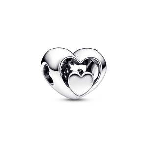 Charm calado de corazón y escritura