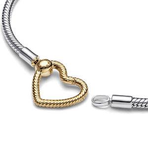 Brazalete cadena de serpiente con broche de corazón Pandora Moments Recubrimiento en Oro de 14k | Pandora Plata Esterlina