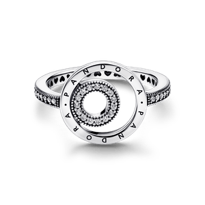 Anillo Círculos en pavé con logotipo Pandora Signature