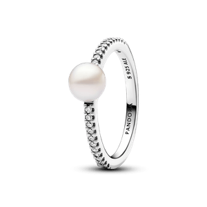 Anillo Perla Cultivada de Agua Dulce Tratada y Pavé