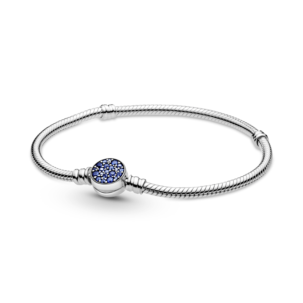 Brazalete cadena de serpiente Pandora Moments con broche de disco azul resplandeciente